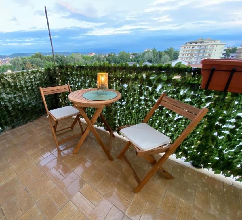 Casa Viola A 900 Mt Dalla Staz. Centrale Пескара Екстериор снимка