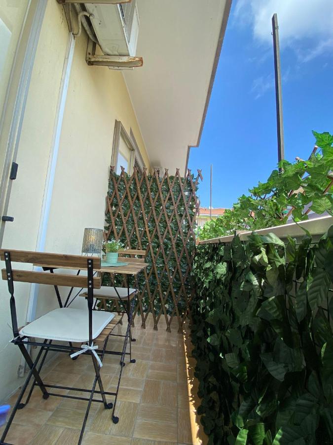 Casa Viola A 900 Mt Dalla Staz. Centrale Пескара Екстериор снимка