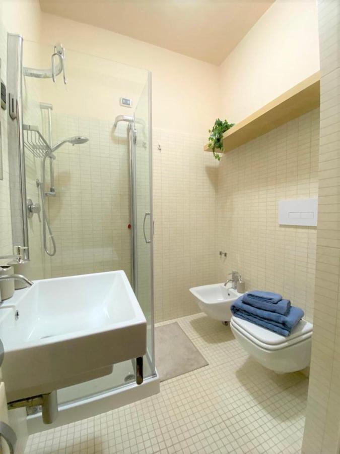 Casa Viola A 900 Mt Dalla Staz. Centrale Пескара Екстериор снимка