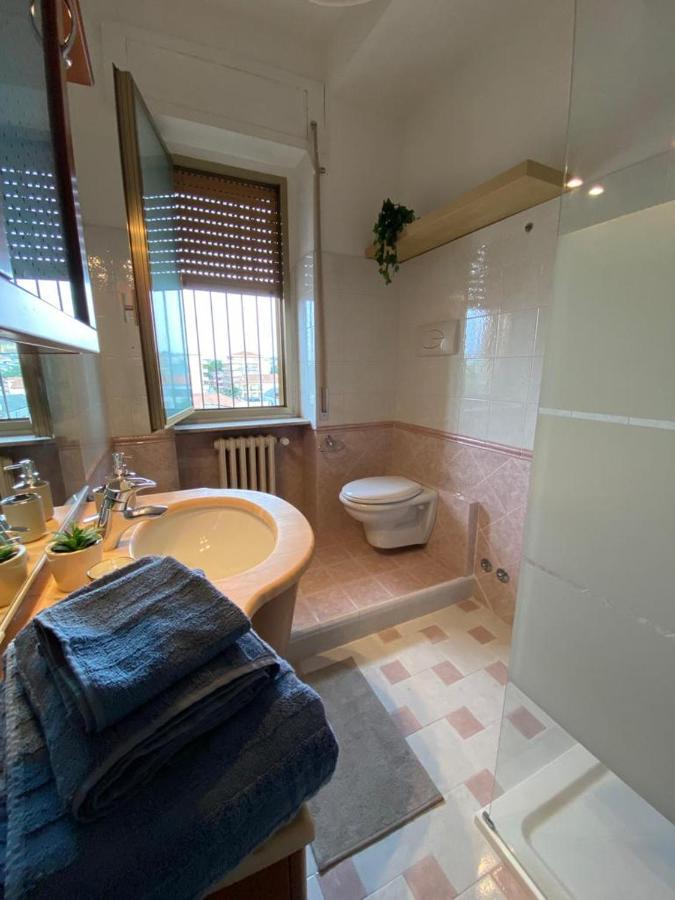Casa Viola A 900 Mt Dalla Staz. Centrale Пескара Екстериор снимка