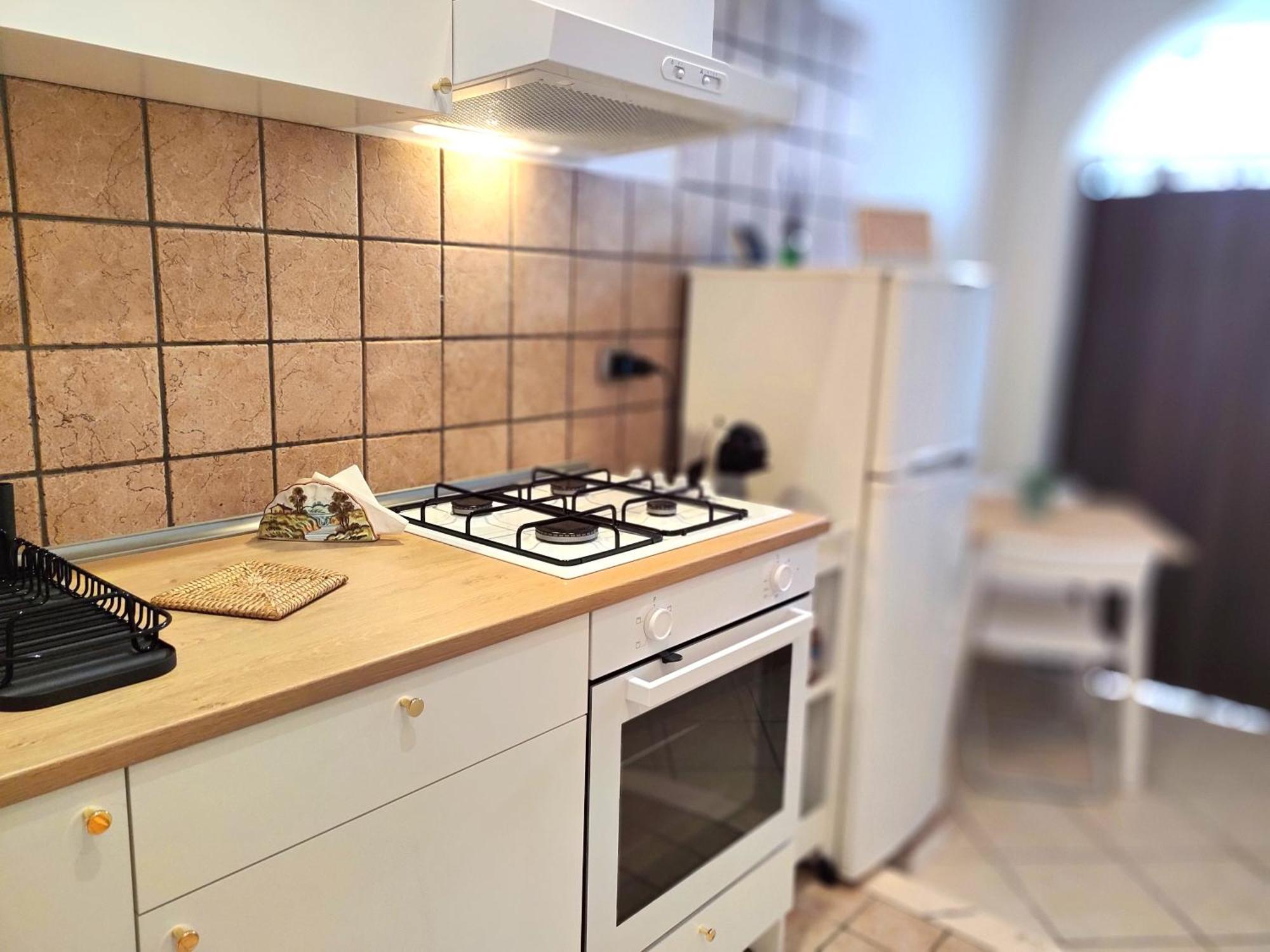 Casa Viola A 900 Mt Dalla Staz. Centrale Пескара Екстериор снимка